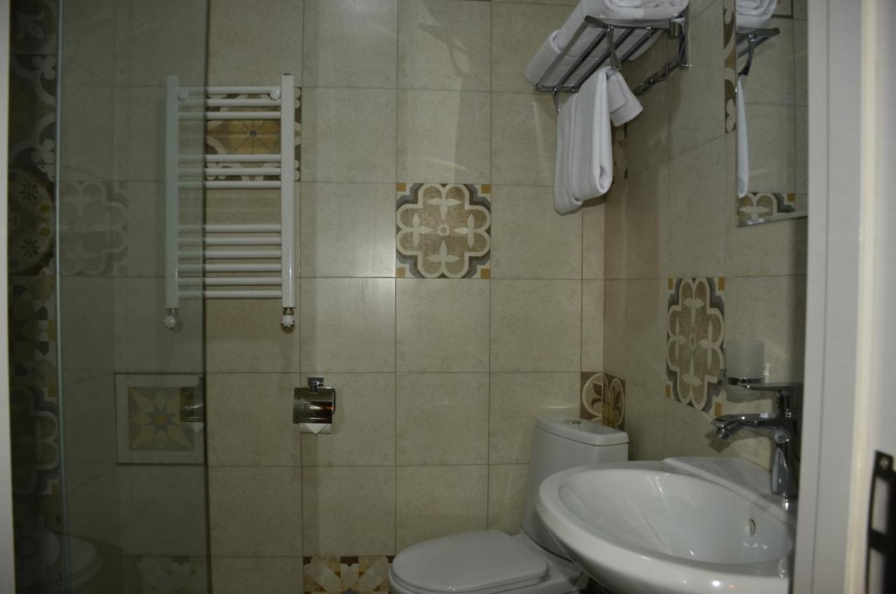 Vere Corner Hotel Tiflis Exterior foto